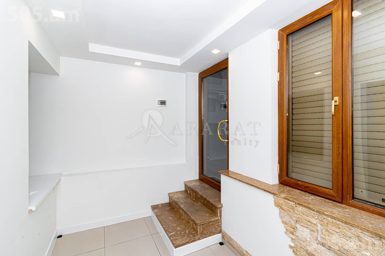 Снять коммерческoе помещение Абовян ул, Центр Ереван, 154521