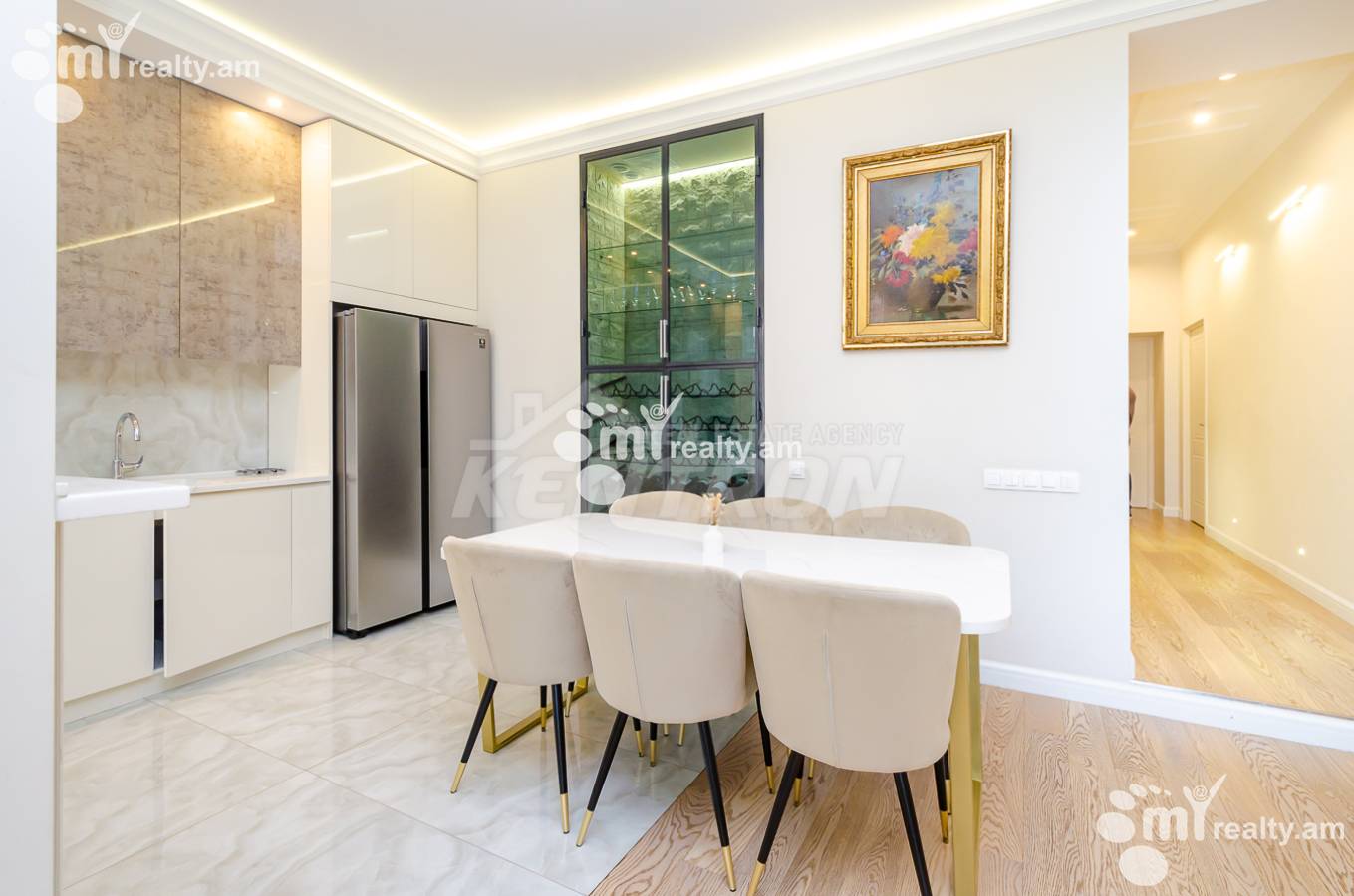 3 սենյականոց բնակարան  Նալբանդյան փող, Կենտրոն Երևան, 152842