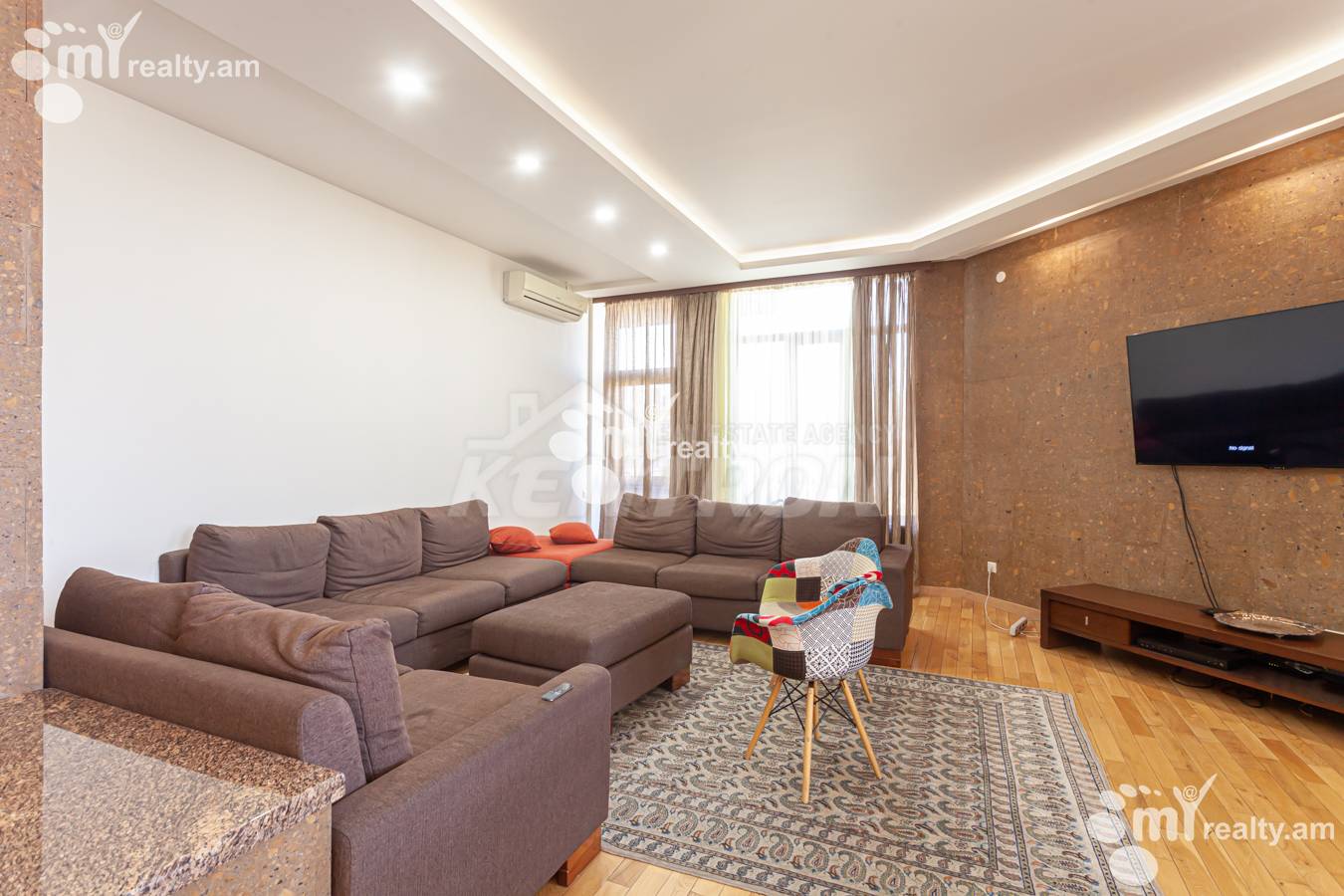 4 bedroom apartment for rent Azatutyan Ave, Arabkir Yerevan, 154363