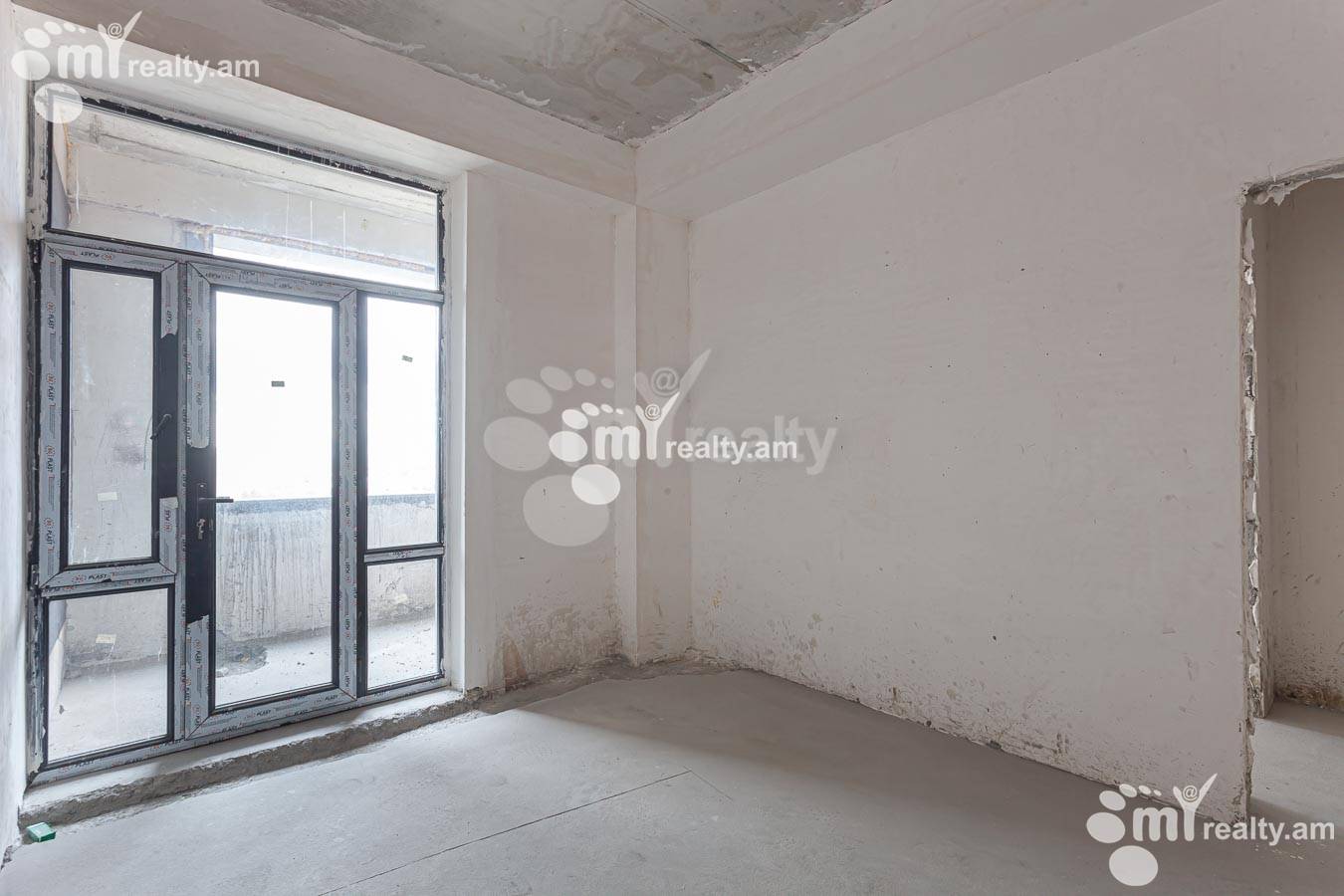 Купить 3 комнатную квартиру Ленинградян, Квартал Ваагни Ереван, 155388