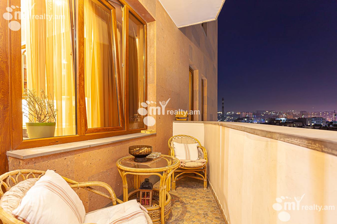 3 bedroom apartment for rent خیابان آدونس, عربگیر ایروان, 154260