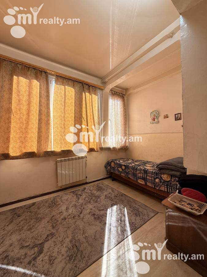 3 սենյականոց բնակարան  Ա. Խաչատրյան փող, Արաբկիր Երևան, 157133