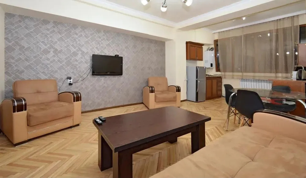 snyat-kvartiru/3-komnatnaya/Agatangeghos+St/Center/Yerevan