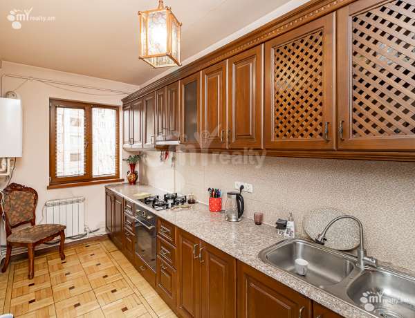 3-senyakanoc-bnakaran-vacharq-Yerevan-Center