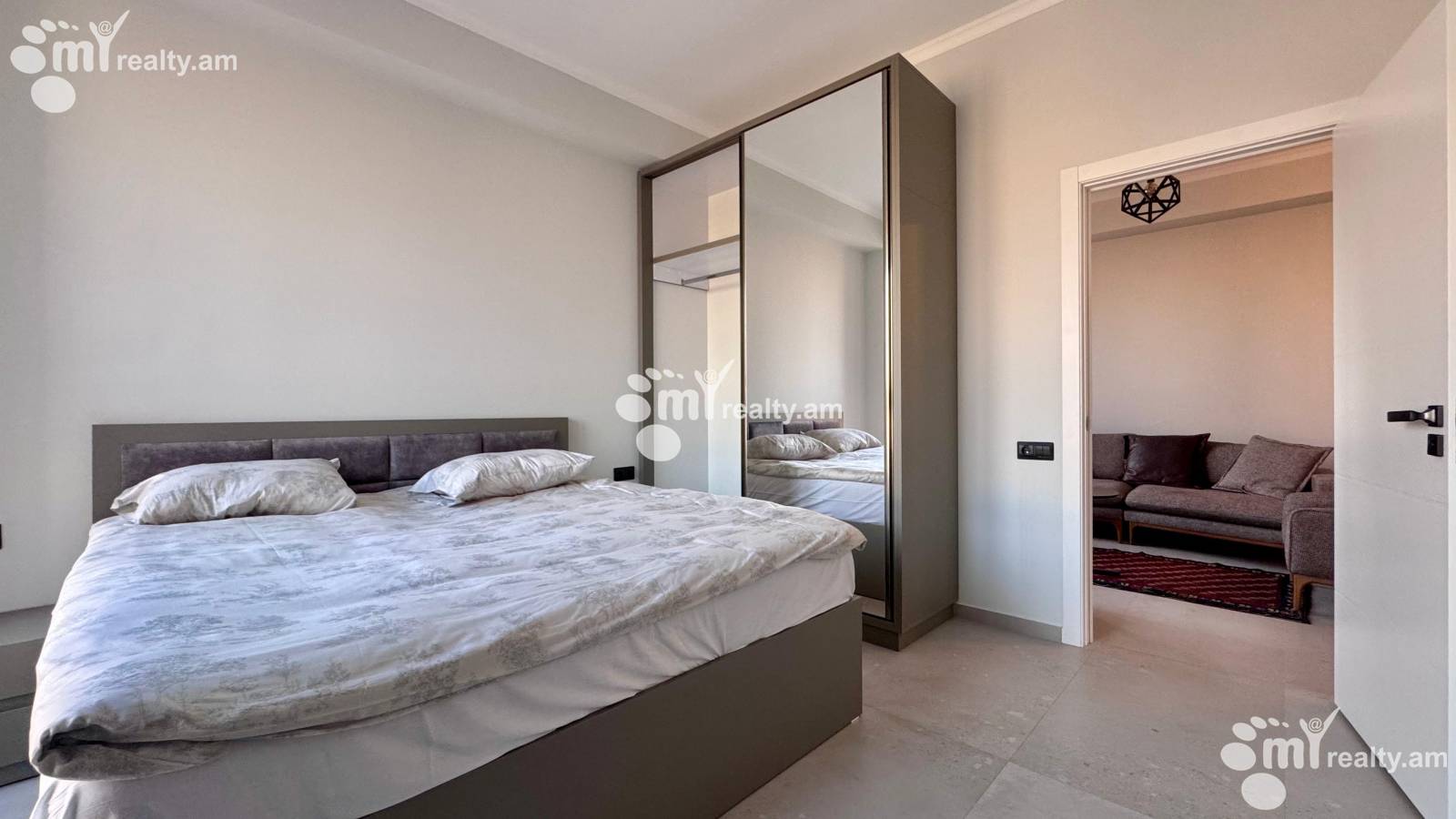 3 bedroom apartment for sale Paronyan St, Center Yerevan, 156576