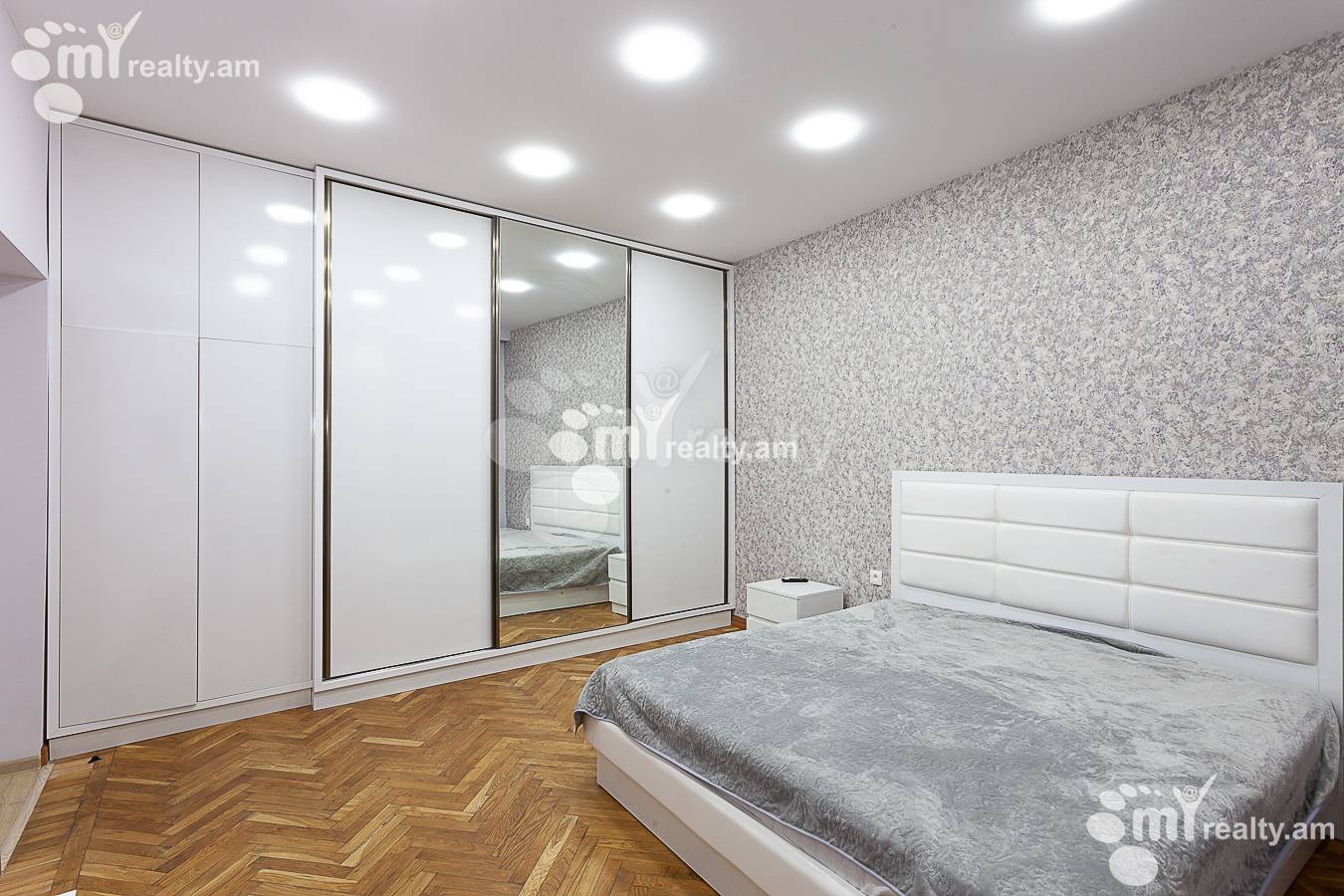 2 bedroom apartment for rent Heratsi St, Center Yerevan, 151298