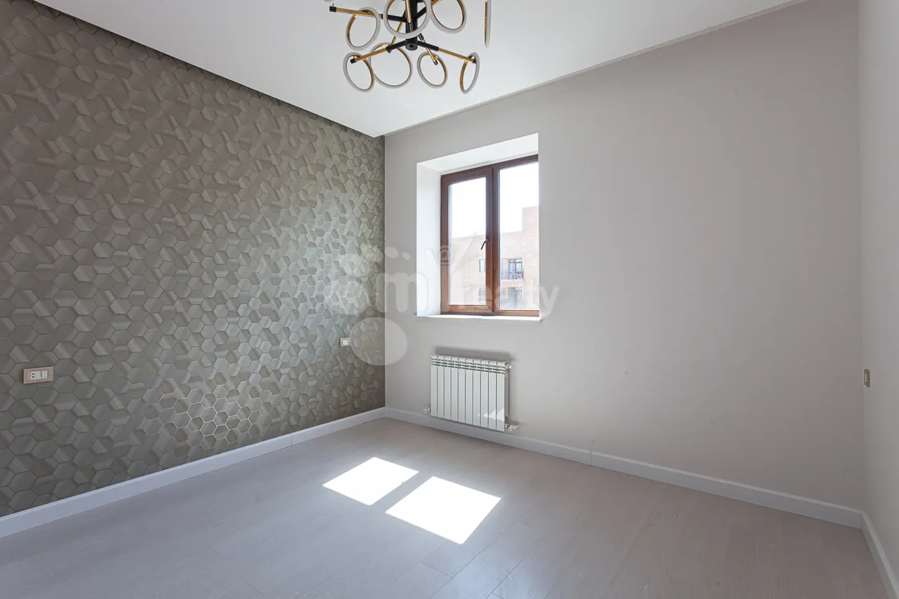 3 bedroom apartment for sale Mikoyan St, Davtachène Yerevan, 161553
