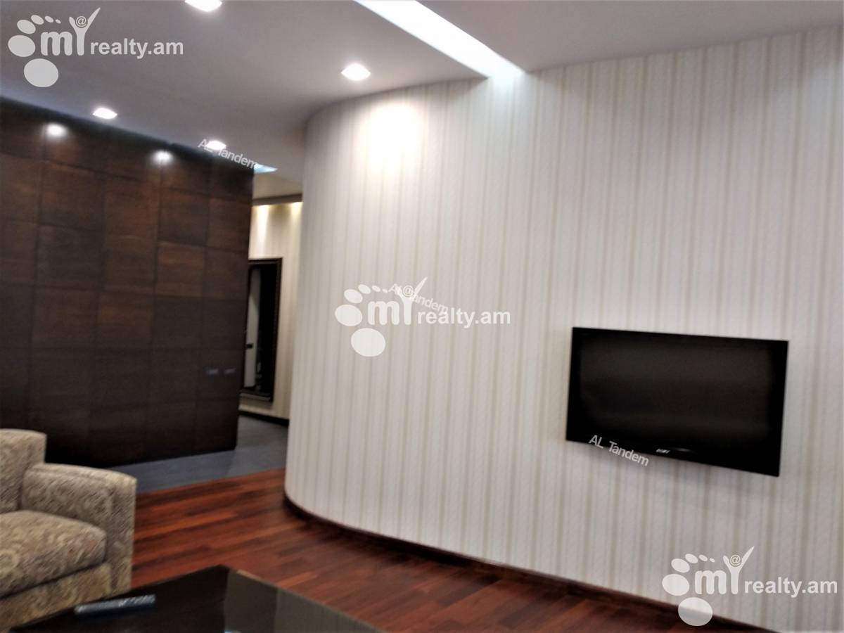 3 bedroom apartment for rent Vardanants St, Center Yerevan, 125911