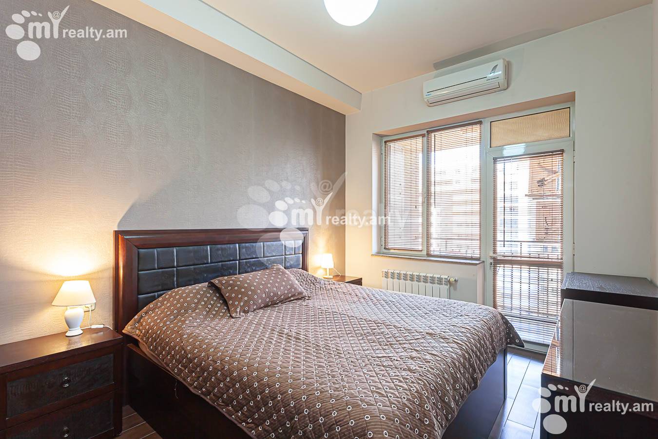Снять 2 комнатную квартиру Бузанд ул, Центр Ереван, 154786