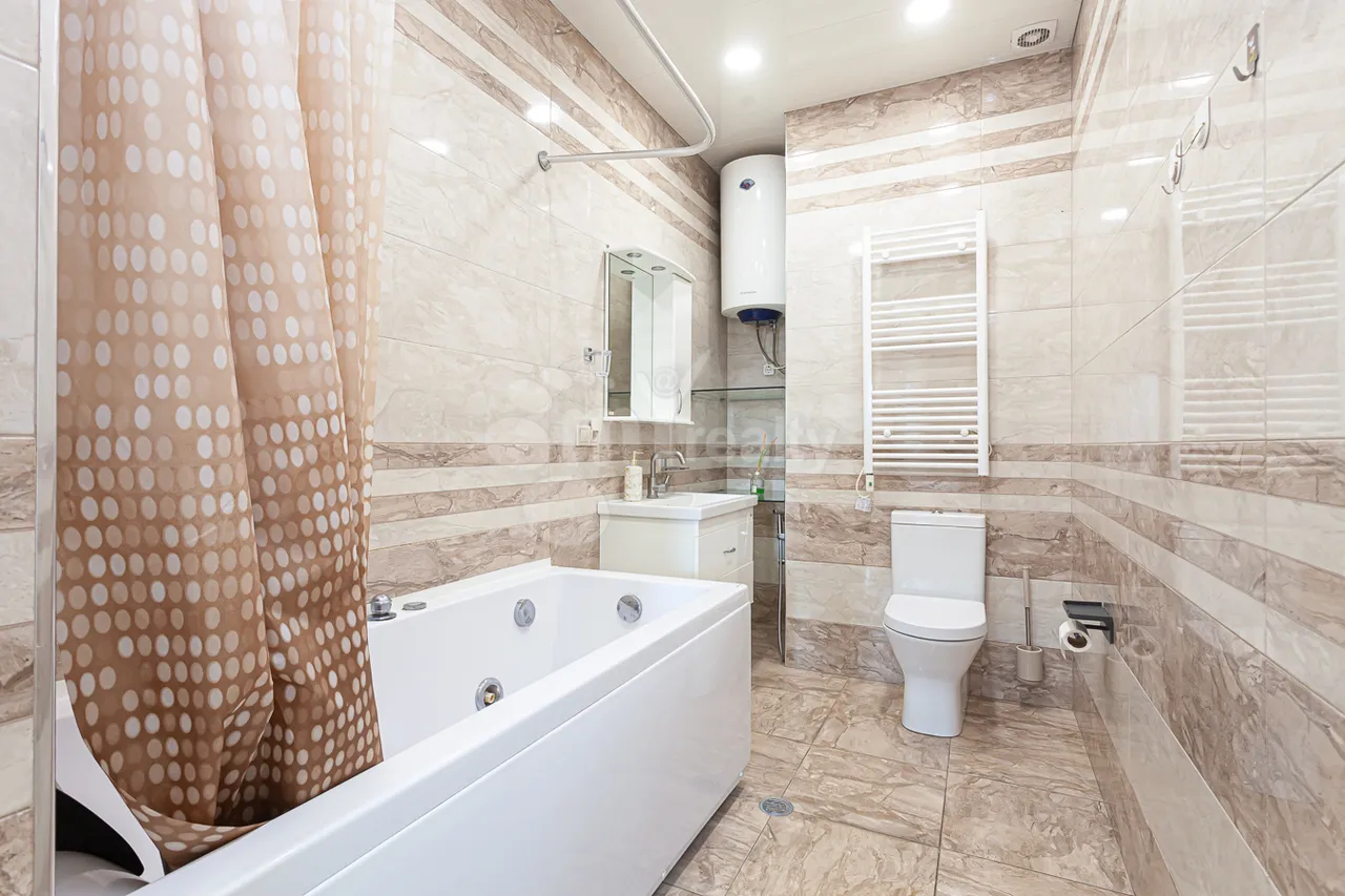 3 bedroom apartment for rent Sayat-Nova Ave, Center Yerevan, 161967