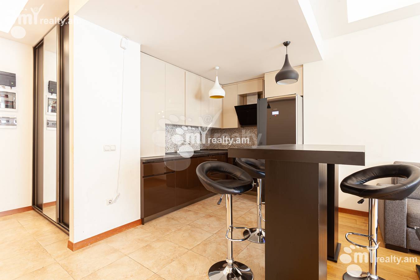 Снять 2 комнатную квартиру Антараин ул, Центр Ереван, 155566