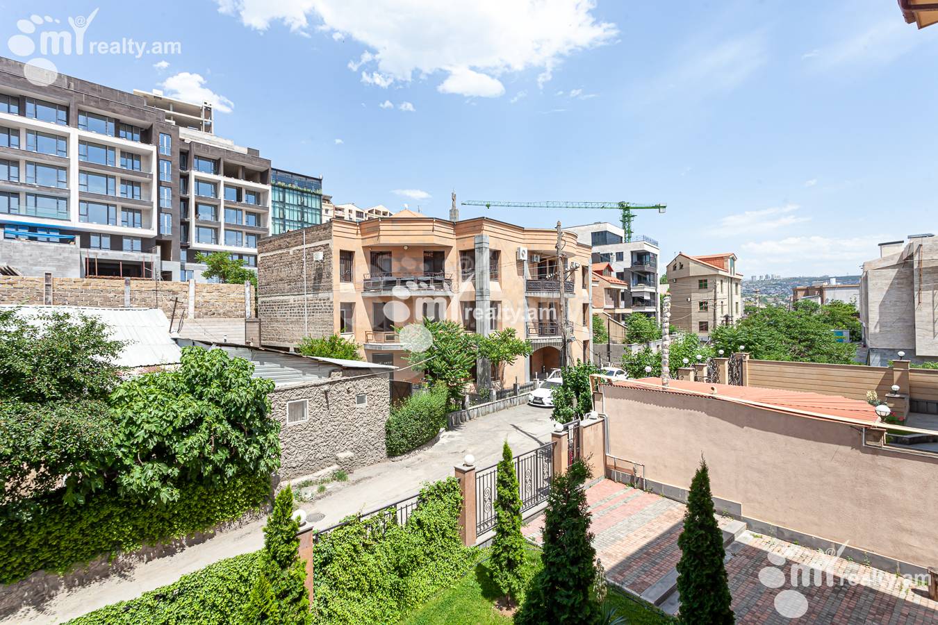 Снять 2 комнатную квартиру Антараин ул, Центр Ереван, 155566