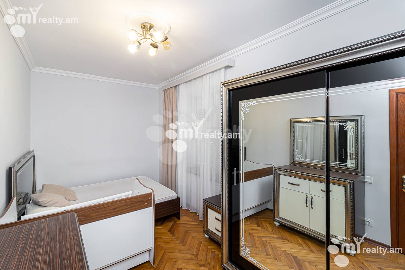 3 bedroom apartment for sale خیابان ا. کاخاتریان, عربگیر ایروان, 153718