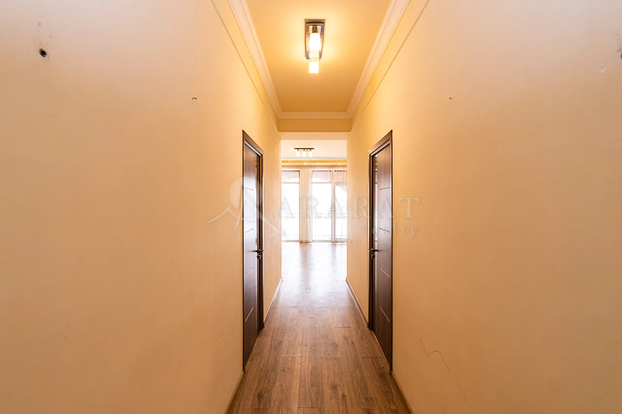 4 bedroom apartment for sale Sasna Тsrer St, Davtachène Yerevan, 159007