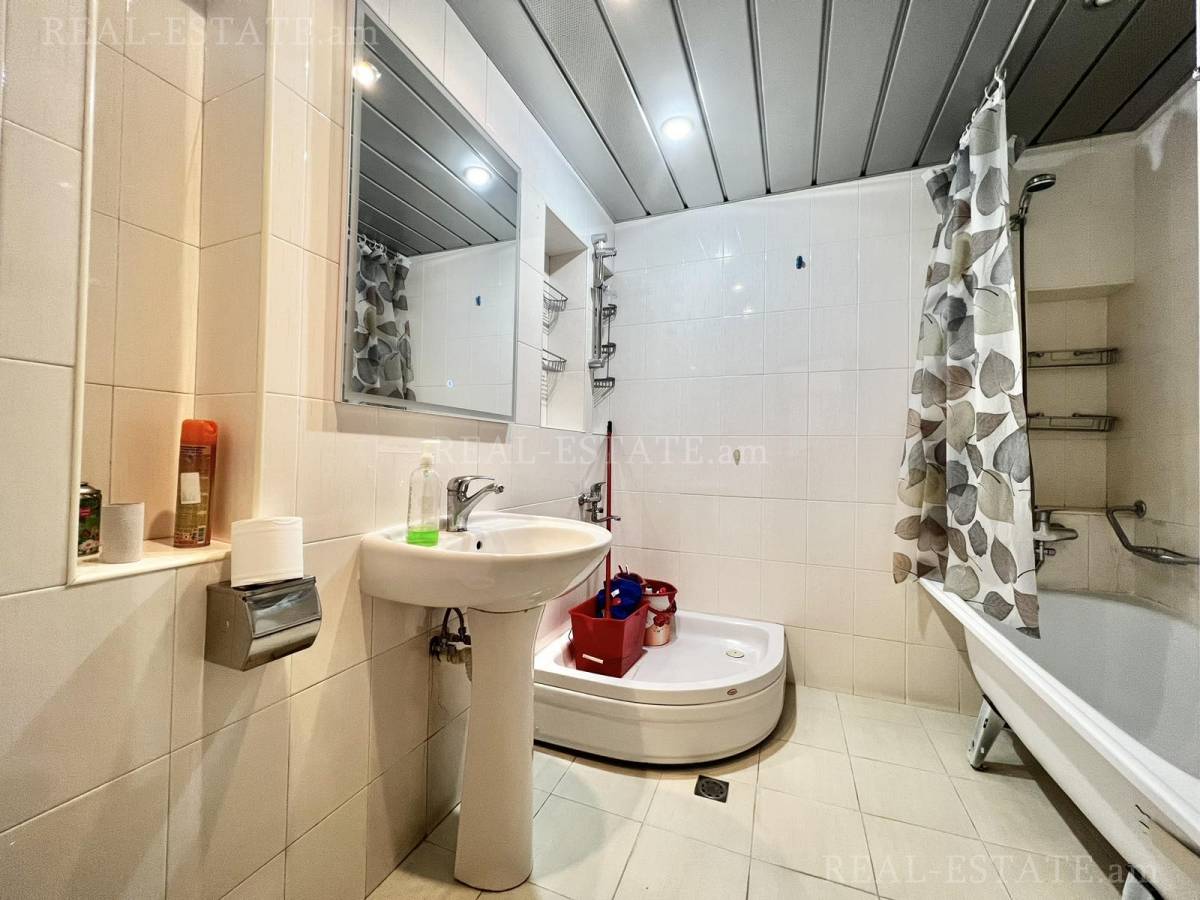 2 սենյականոց բնակարան  Սունդուկյան փող, Արաբկիր Երևան, 129637