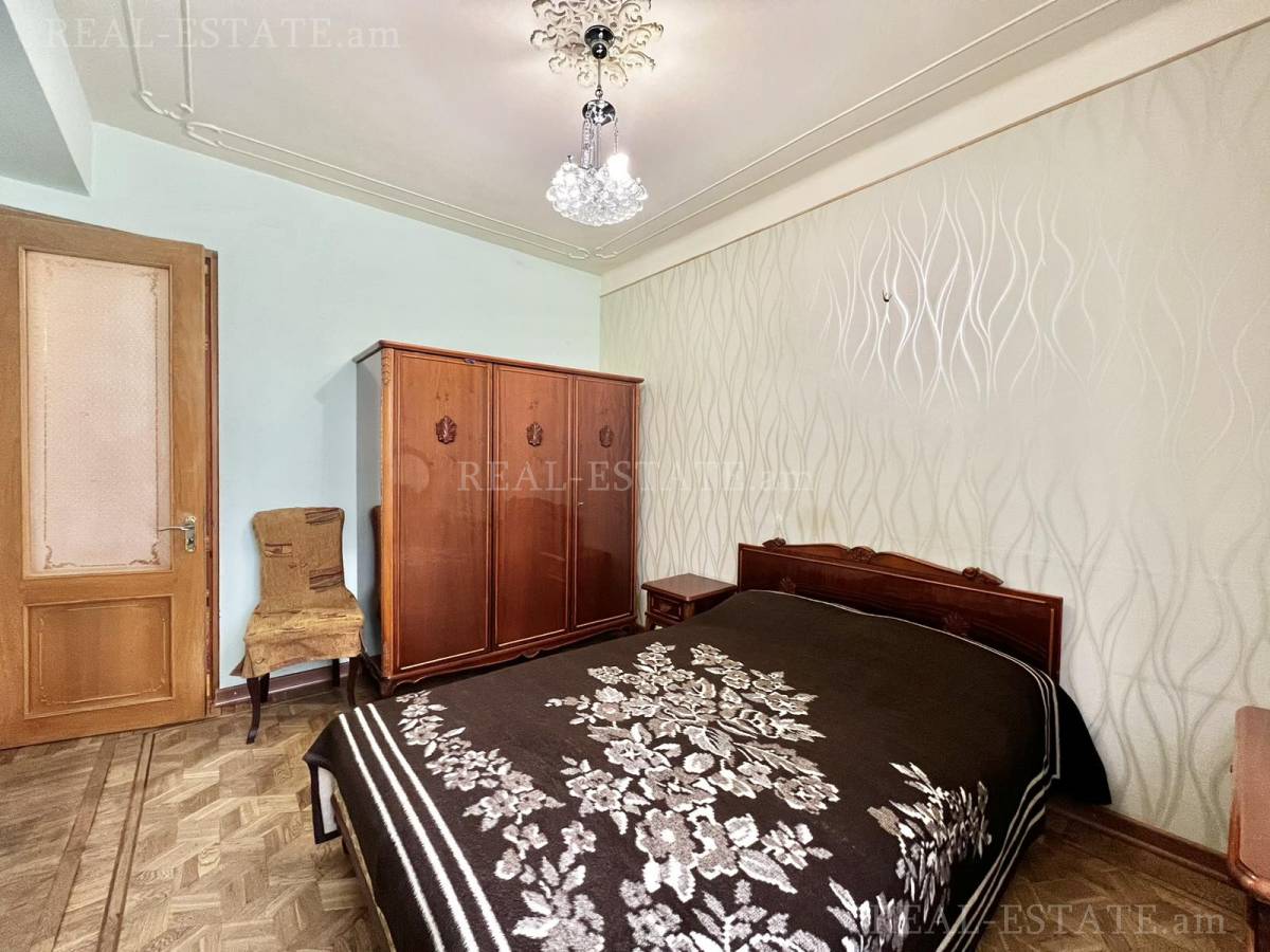 2 սենյականոց բնակարան  Սունդուկյան փող, Արաբկիր Երևան, 129637