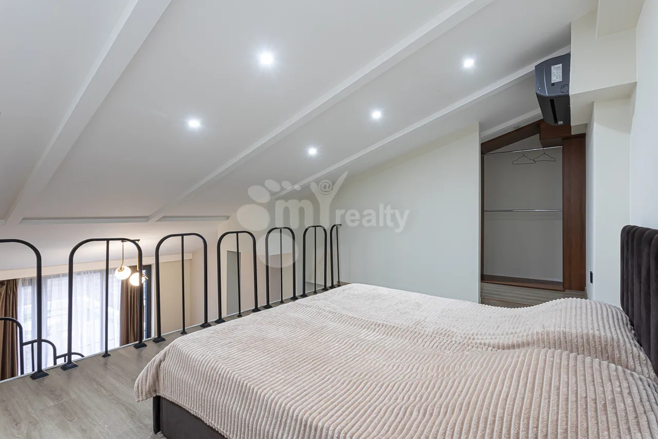 4 bedroom apartment for sale Koghbatsi St, Center Yerevan, 159428