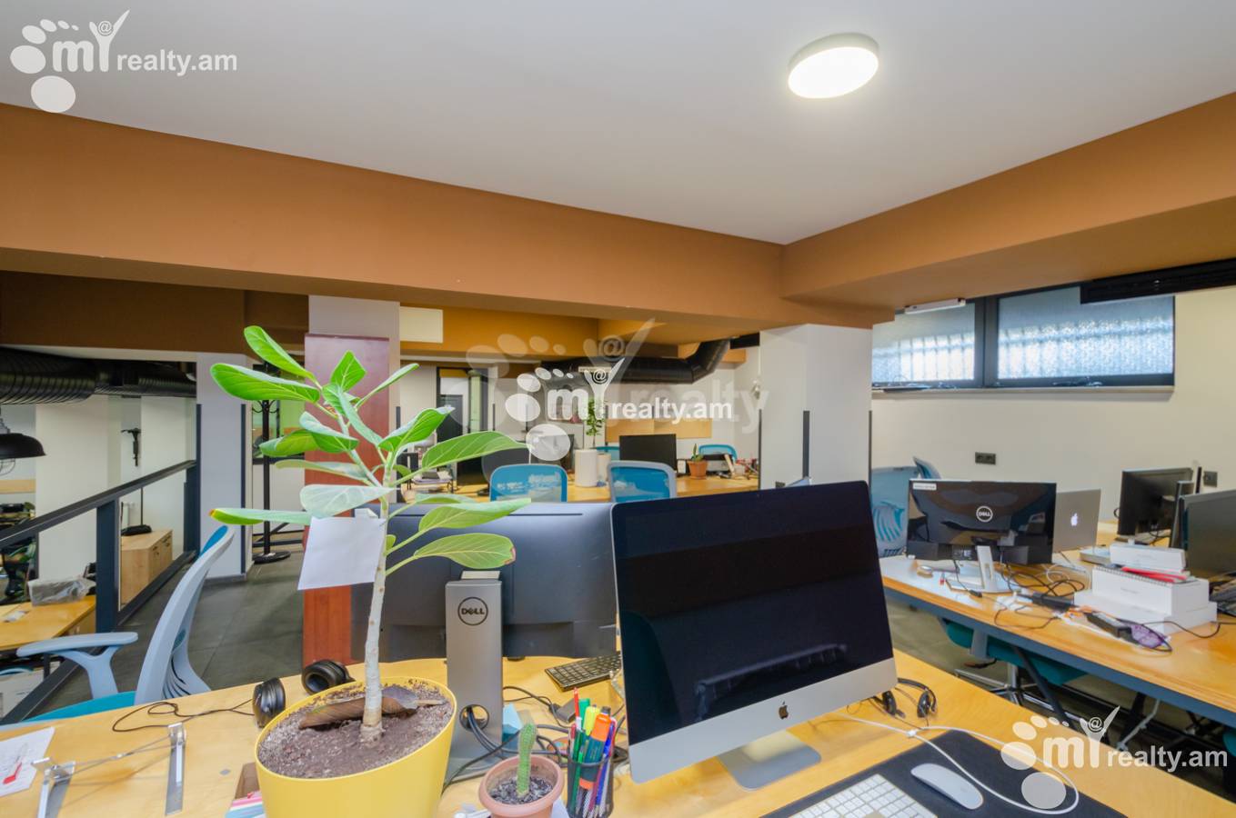 Снять коммерческoе помещение Орбели Ехбайрнери ул, Арабкир Ереван, 137098