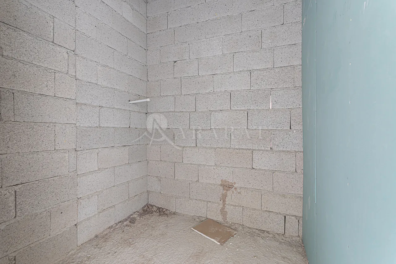 3 bedroom apartment for sale Tsovakal Isakov Ave, Center Yerevan, 157223