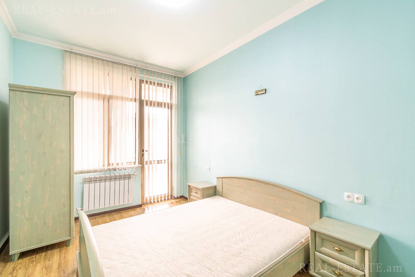 3 սենյականոց բնակարան  Ծիծեռնակաբերդի խճուղի, Կենտրոն Երևան, 124551