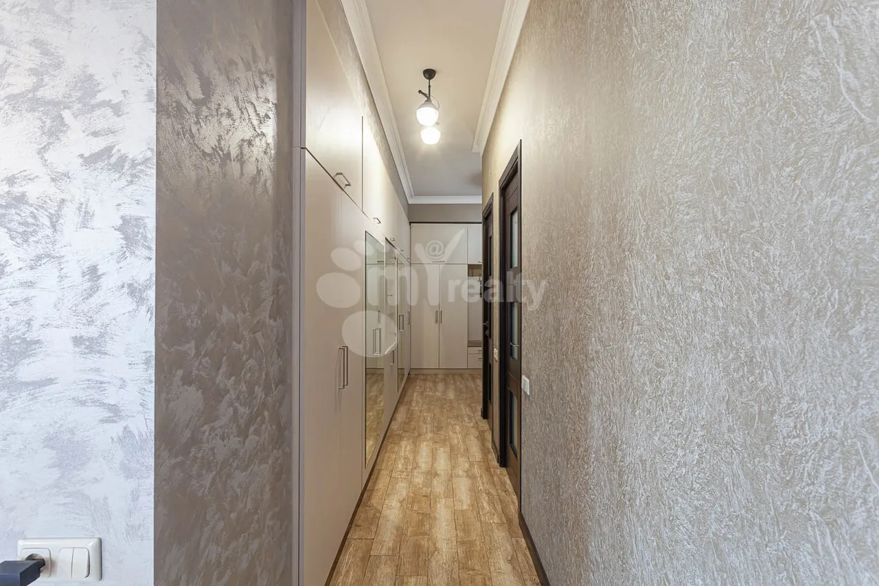 3 սենյականոց բնակարան վարձով Մաշտոցի պող, Կենտրոն Երևան, 158798