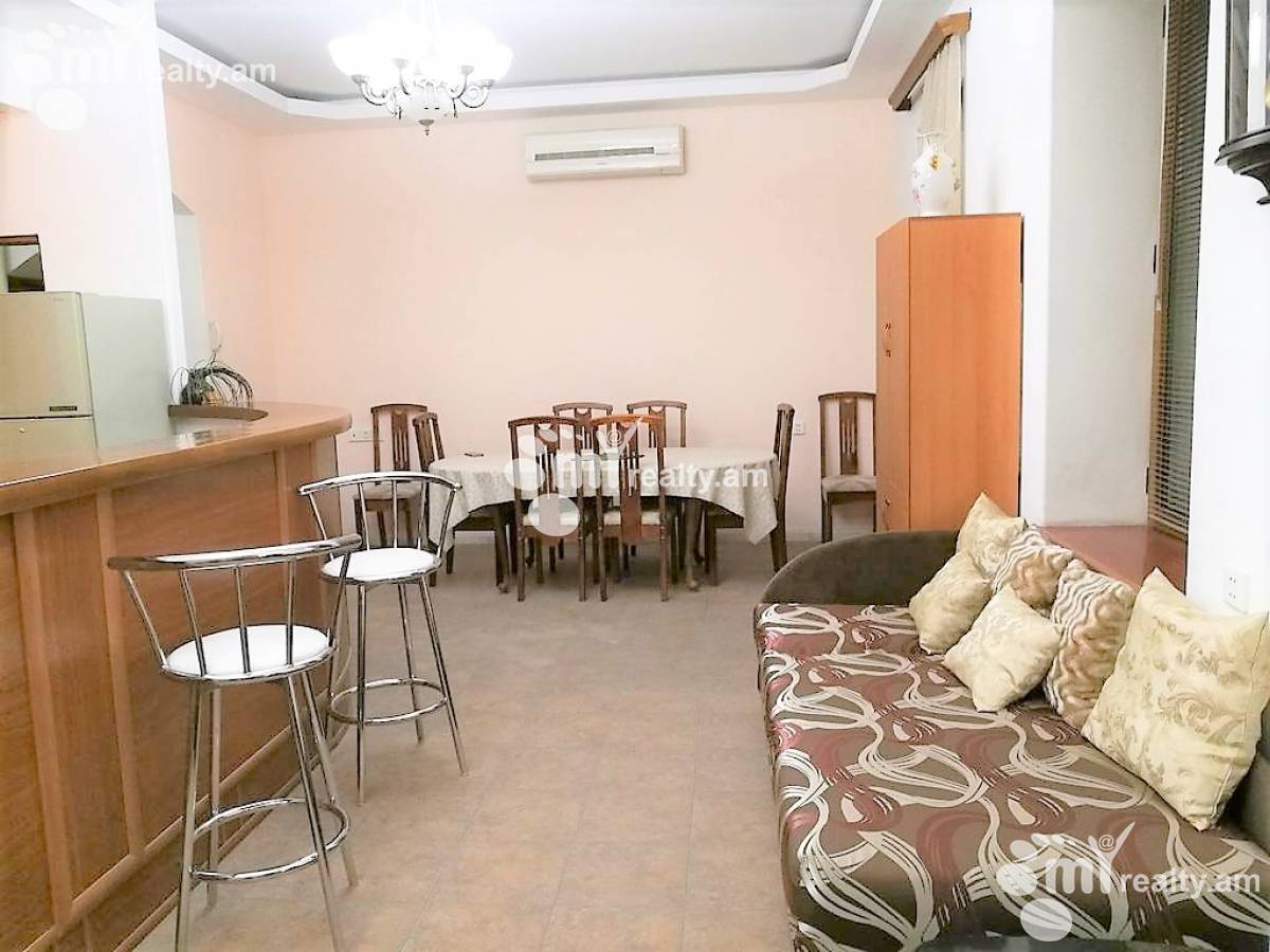 4 bedroom apartment for rent Ghazar Parpetsi St, Center Yerevan, 124054