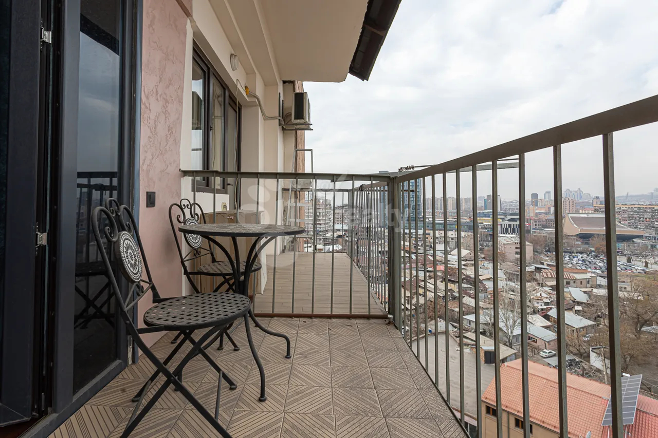3 bedroom apartment for sale E. Qochar St, Center Yerevan, 159487