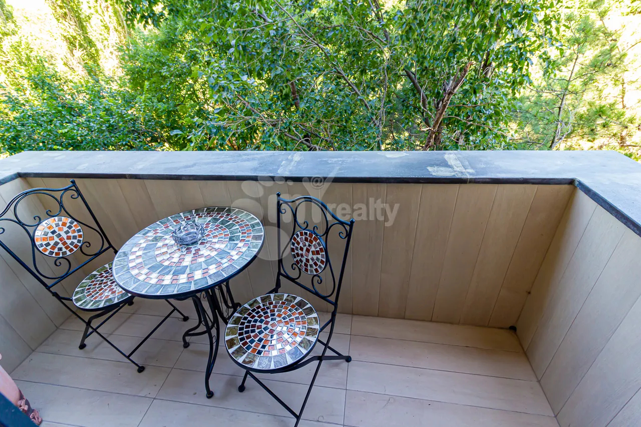 5 bedroom apartment for sale V.Papazyan St, Arabkir Yerevan, 158511