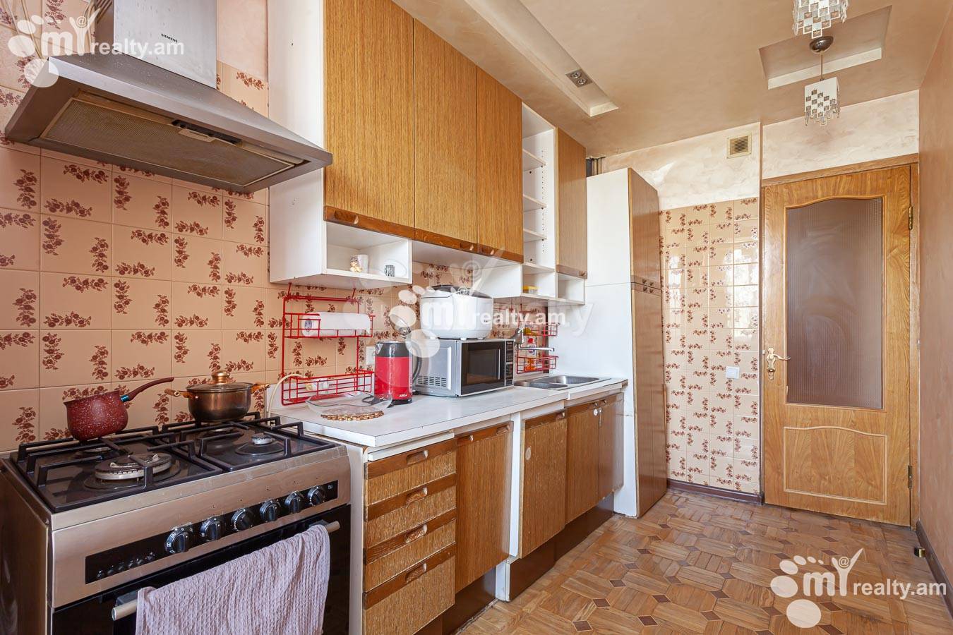 Купить 3 комнатную квартиру Арабкир 17ый ул, Арабкир Ереван, 155327