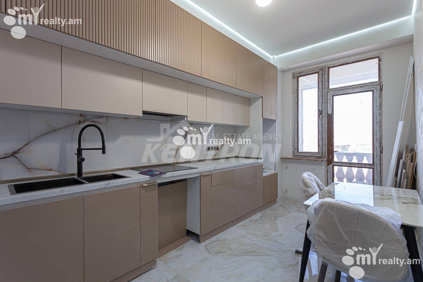 Купить 4 комнатную квартиру Адонц ул, Арабкир Ереван, 155048