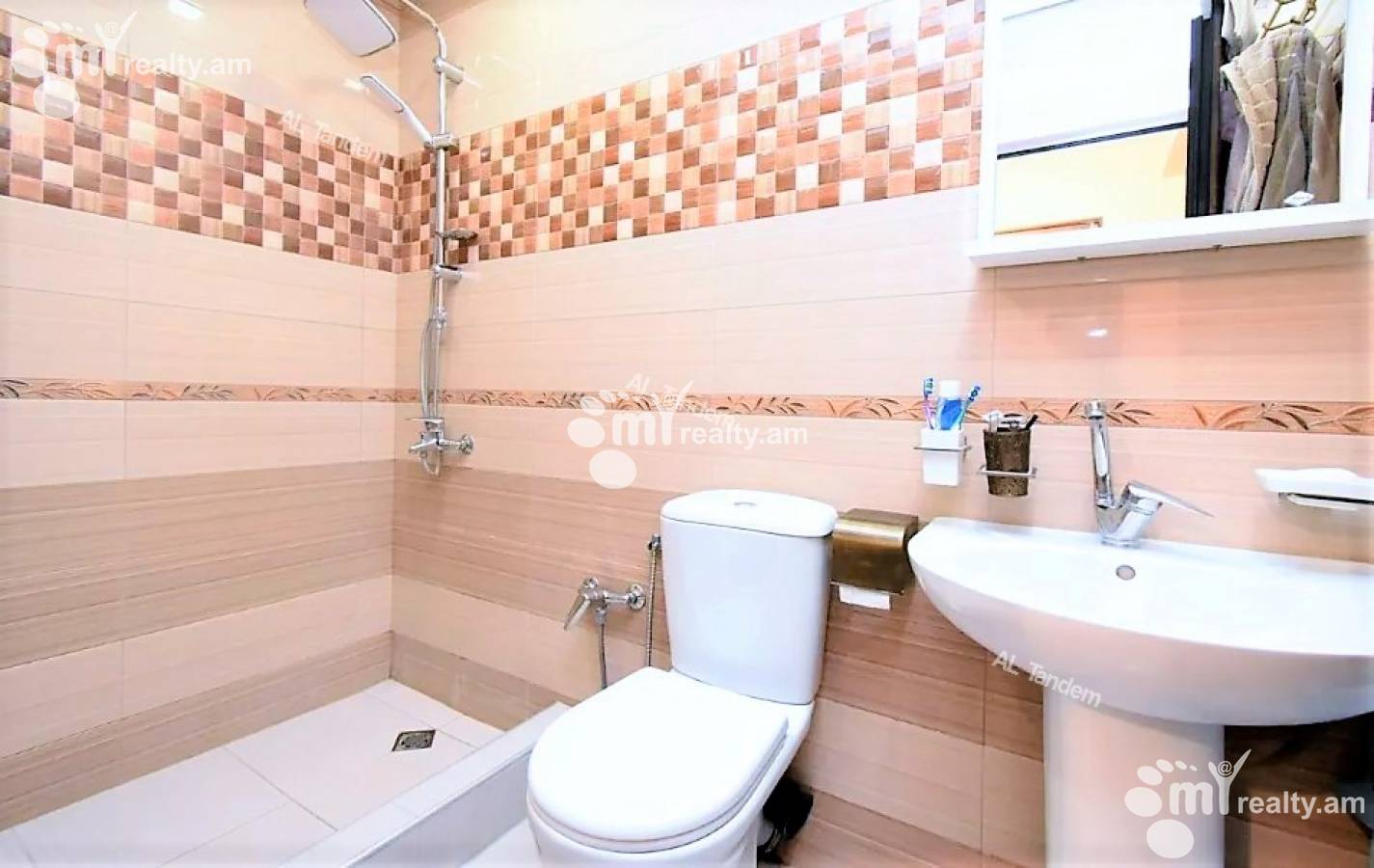 3 bedroom apartment for sale Tsitsernakaberd Highway, Center Yerevan, 140363