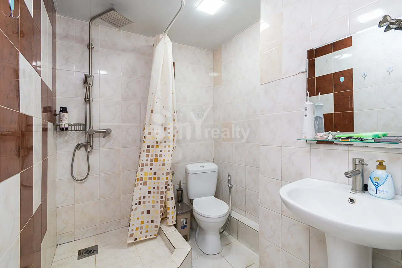 2 bedroom apartment for rent خیابان پوشکین, مرکز شهر ایروان, 160138