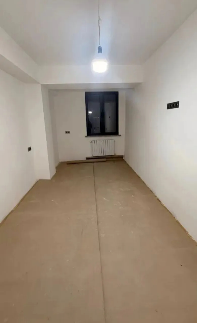 2 սենյականոց բնակարան  Վարդանանց փող, Կենտրոն Երևան, 158050