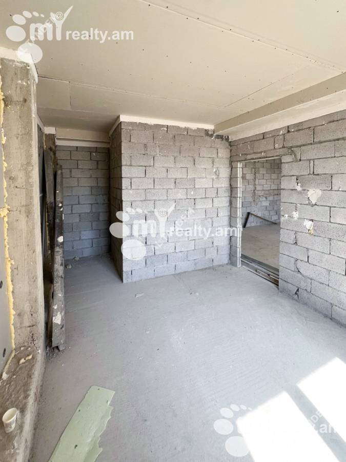 2 bedroom apartment for sale خیابان اِرزنکیان, عربگیر ایروان, 160169