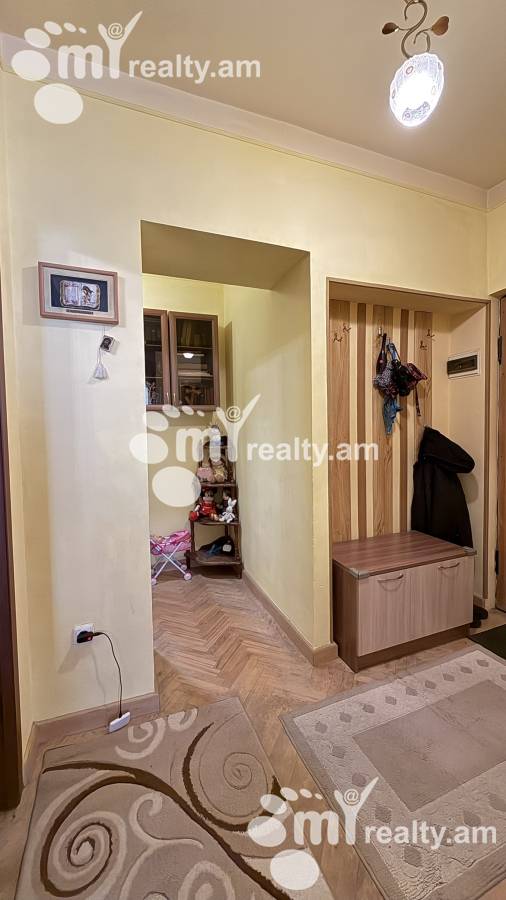 Купить 3 комнатную квартиру Закян ул, Центр Ереван, 159075