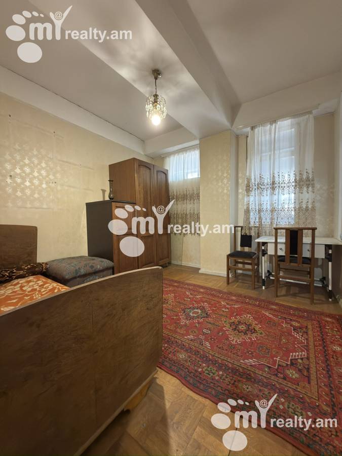 3 bedroom apartment for sale خیابان ا. آوِتیسیان, عربگیر ایروان, 159654