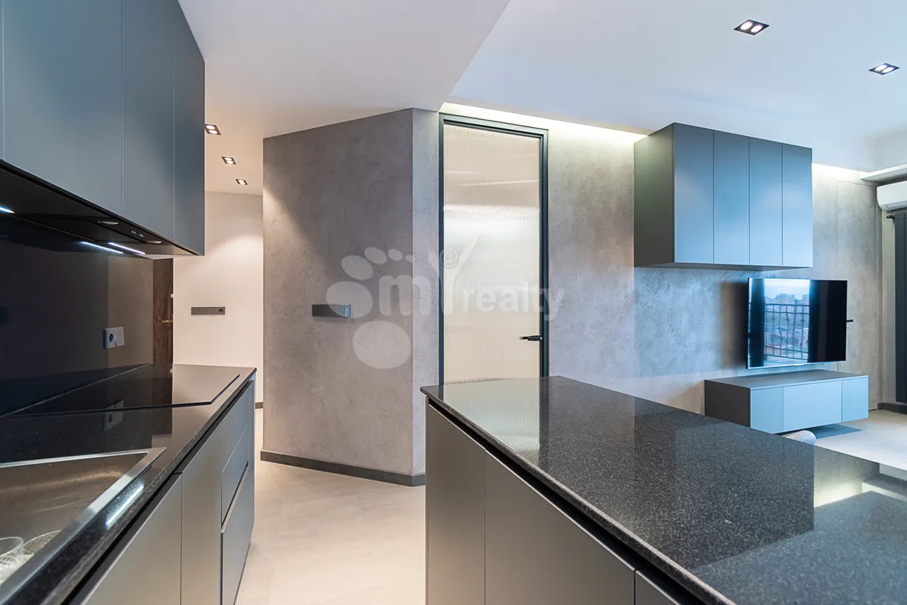 3 սենյականոց բնակարան  Միկոյան փող, Դավթաշեն Երևան, 160145