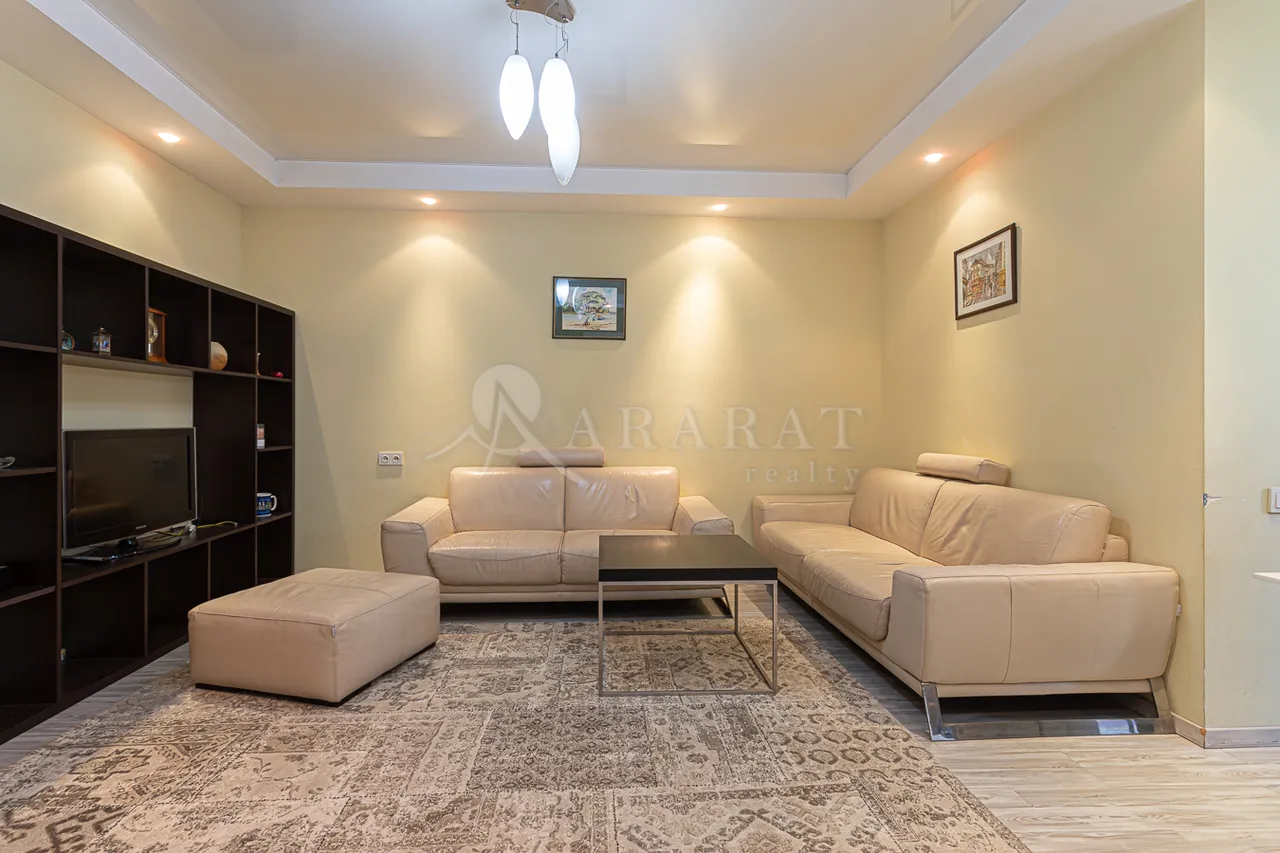 4 bedroom apartment for sale Hakobyan St, Arabkir Yerevan, 158132