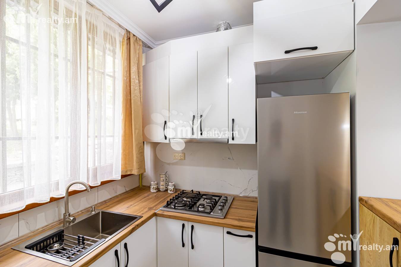 3 bedroom apartment for rent A. Khachatrian St, Arabkir Yerevan, 150423