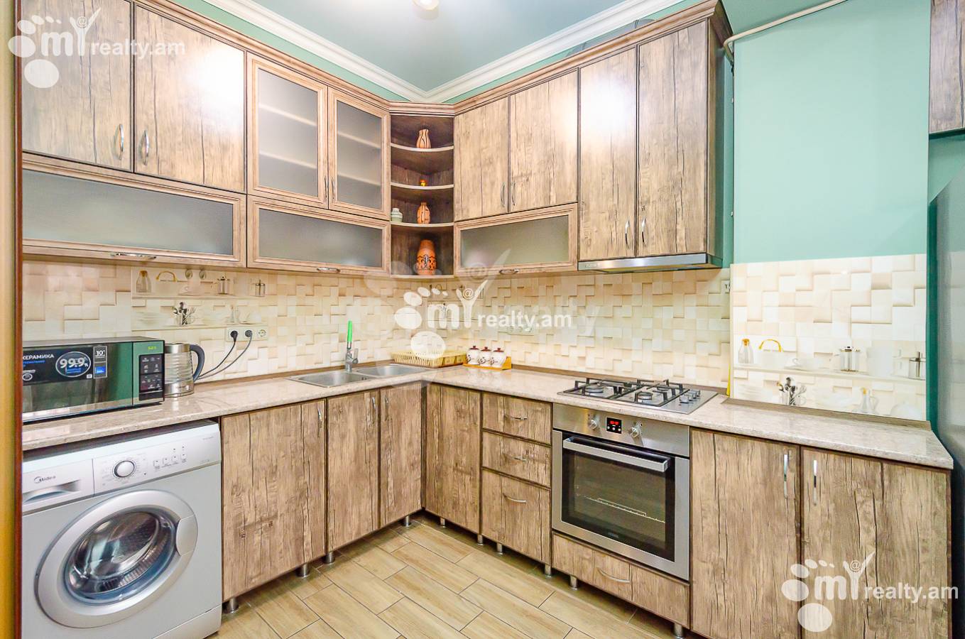 3 bedroom apartment for sale خیابان ابوویان, مرکز شهر ایروان, 148860