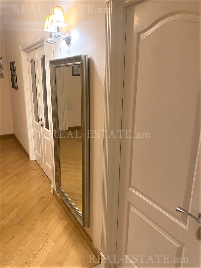 4 bedroom apartment for sale Sayat-Nova Ave, Center Yerevan, 116013