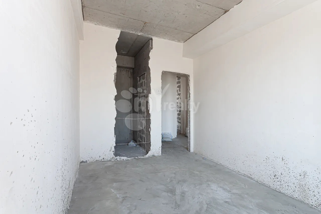 4 bedroom apartment for sale Aghbyur Serob St, Arabkir Yerevan, 161416