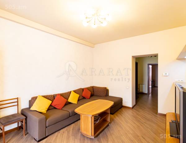 varcov-bnakaran/2-senyakanoc//Center/Yerevan