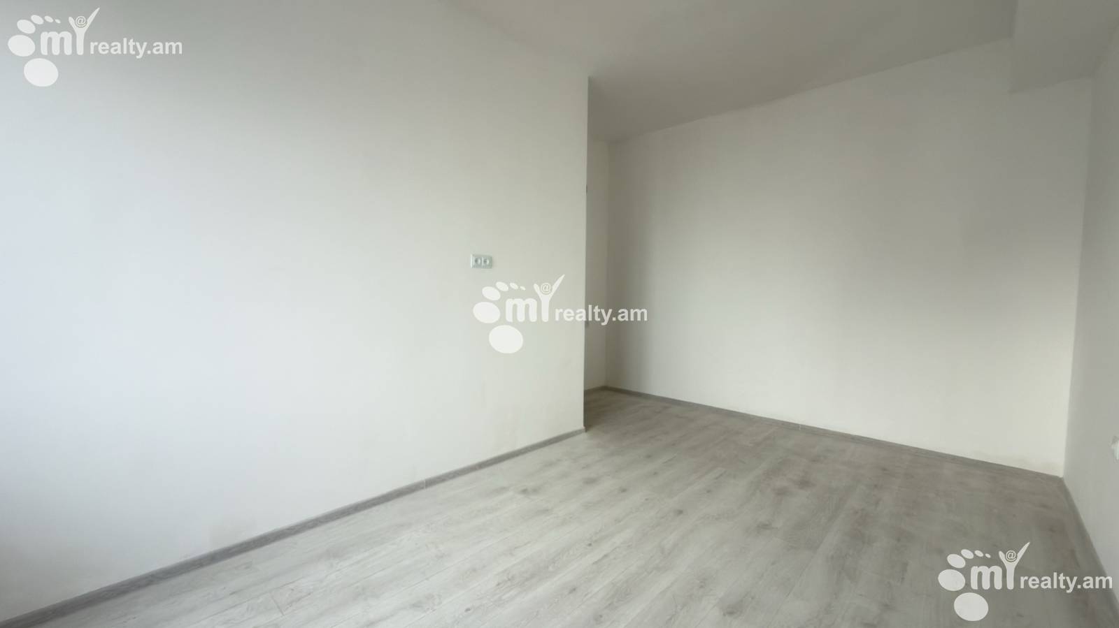 3 սենյականոց բնակարան  Գրիբոեդովի փող, Արաբկիր Երևան, 158768