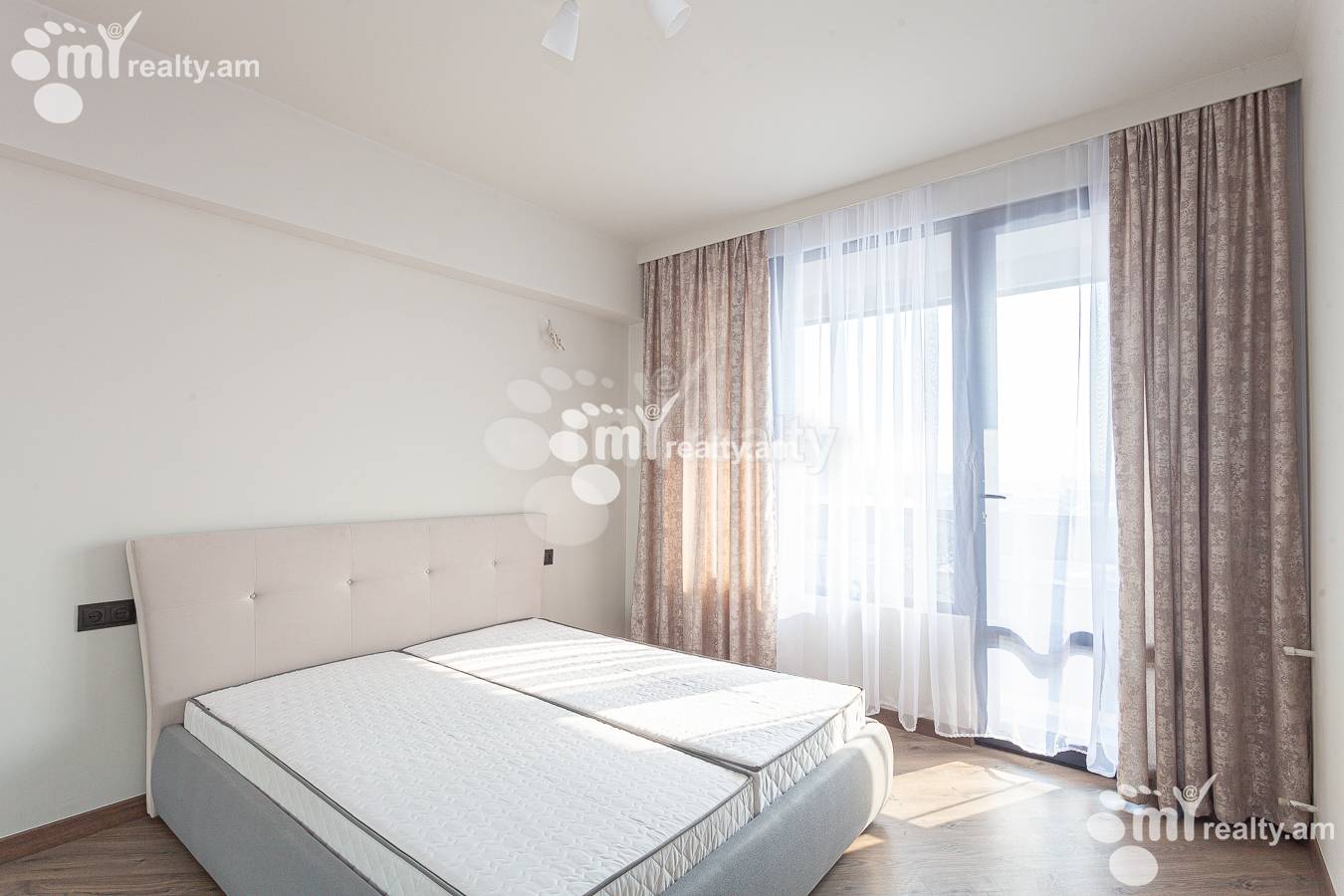 3 bedroom apartment for sale Tigran Mets Ave, Center Yerevan, 144327