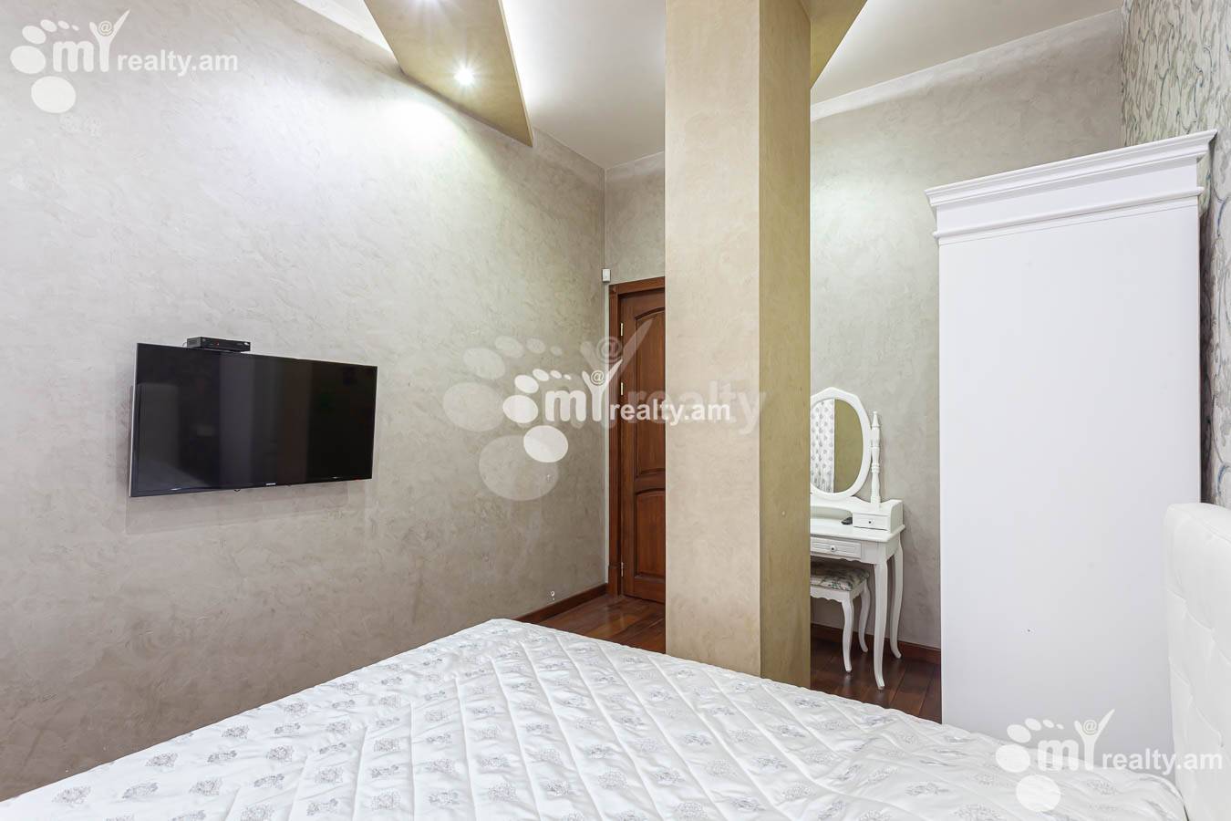 4 սենյականոց բնակարան վարձով Մաշտոցի պող, Կենտրոն Երևան, 153321