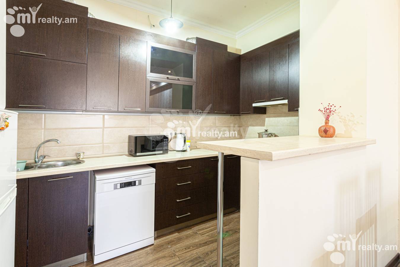 2 bedroom apartment for sale خیابان یِکمالیان, مرکز شهر ایروان, 140034