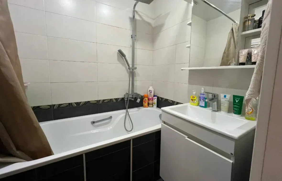 3 bedroom apartment for sale Kanaker 14 St, Qanaqer- Sejtun Yerevan, 161147
