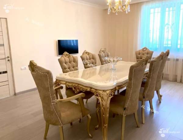 arandznatun-vacharq-Yerevan-Achapnyak