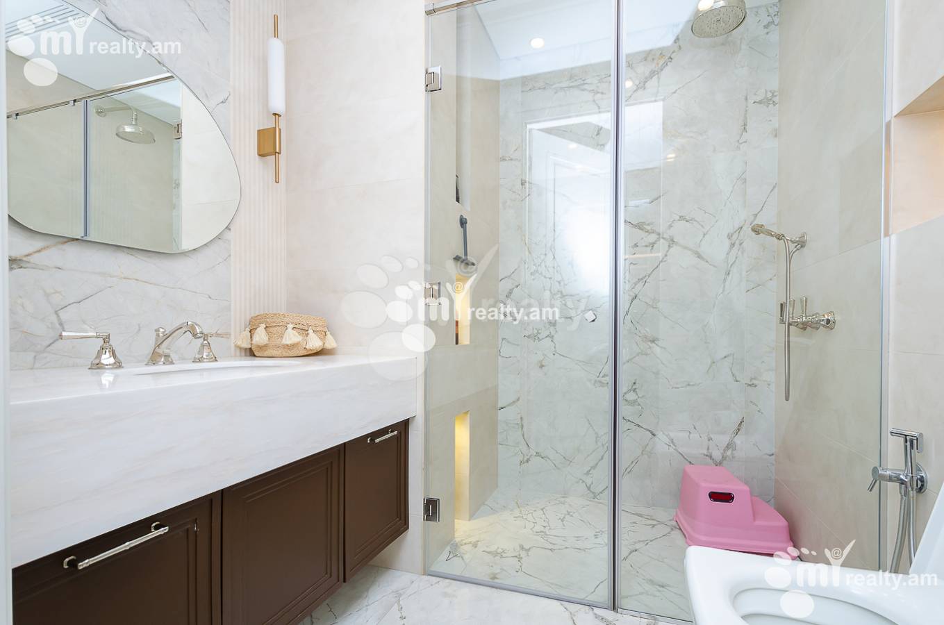 3 bedroom apartment for sale Aram St, Center Yerevan, 149923